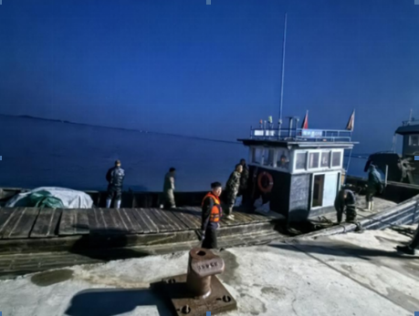 严打伏休非法捕捞 为渔业资源“保驾护航” 